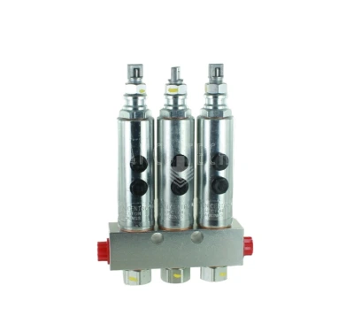 SL44 OLIE INJECTORBLOK 83749-3