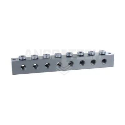 SMEERNIPPELBLOK T-BORING 8 AANSLUITINGEN M10x1